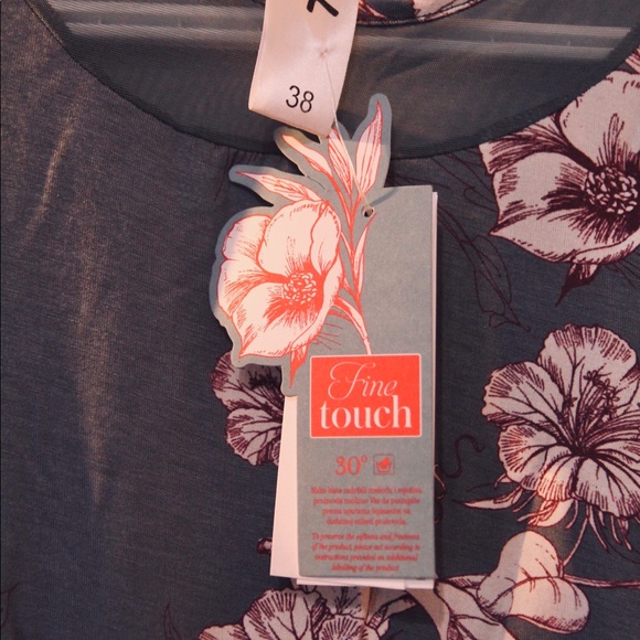 Floral Bodysuit With Mesh Sleeves - Picture 3 of 3